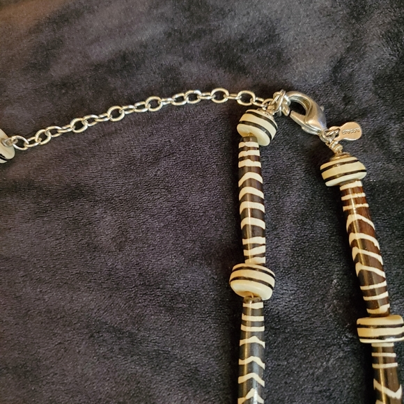 Chico's zebra necklace earrings set - Picture 4 of 12